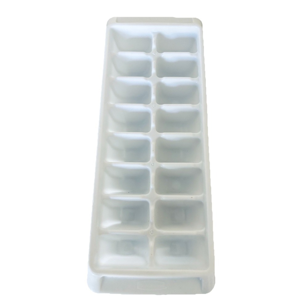 Vintage Rubbermaid Plastic White 16 Ice Cube Tray 2867 6 Made in The USA Kitchen